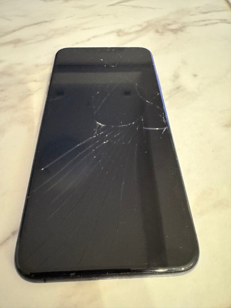 iPhone Xs Max 256 GB SIMフリー ガラスフィルム4枚付