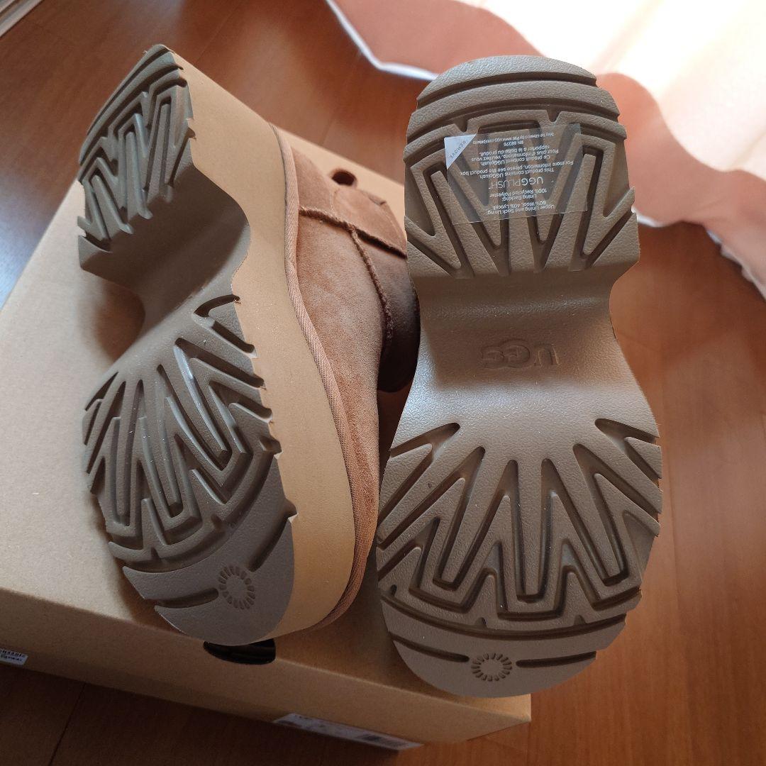 靴 UGG W CLASSIC ULTRA MINI NEW HEIGHTS 7