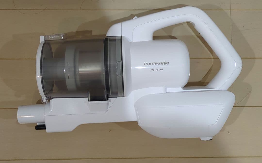 パナソニック サイクロン充電式掃除機 MC-SBV01-W 2025年製