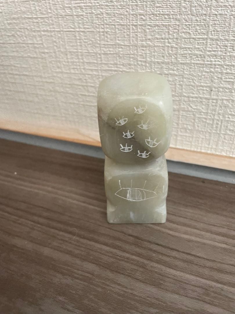 霊が見える置物