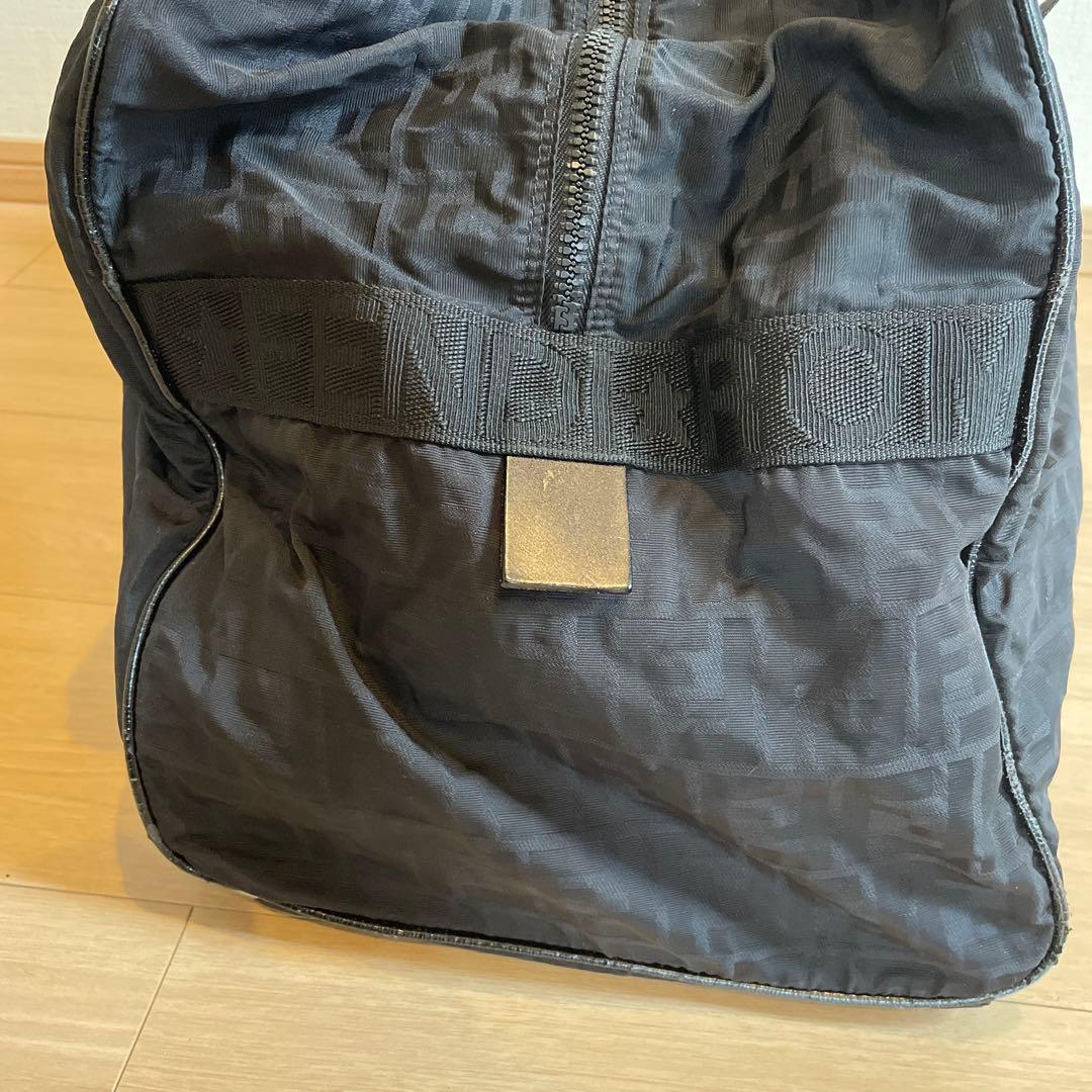 FENDI フェンディ　ボストンバッグ　 ズッカ柄 ブラック　黒