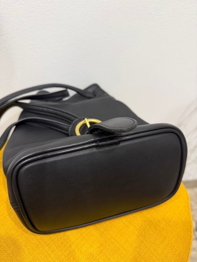 【美品】オールドコーチ COACH ブラックレザー 巾着型ショルダーバッグ