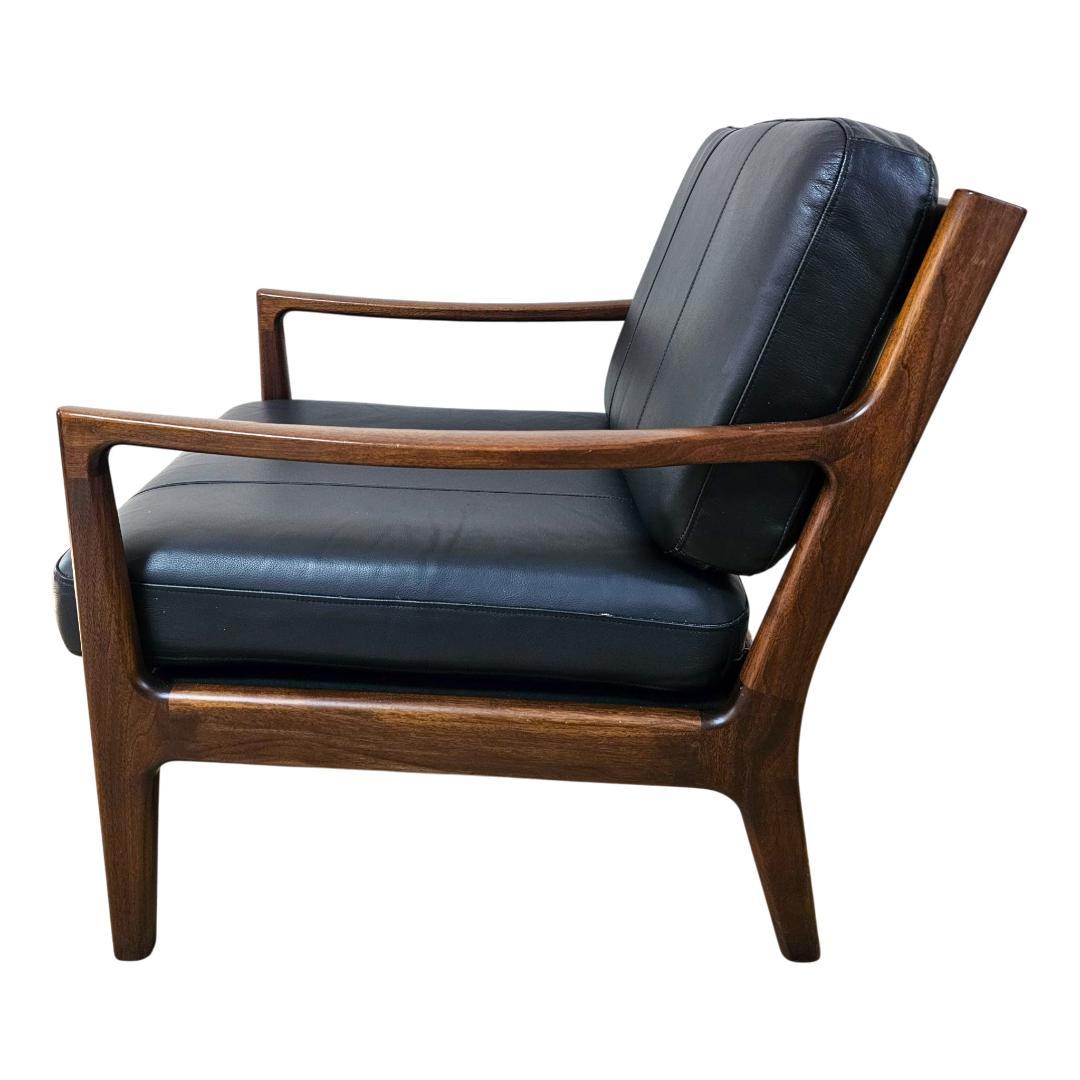 【美品】起立木工 ノルディ アームチェア① 黒 ウォールナット 椅子 レザー調