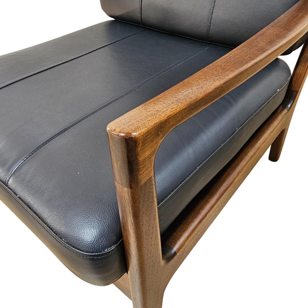 【美品】起立木工 ノルディ アームチェア① 黒 ウォールナット 椅子 レザー調