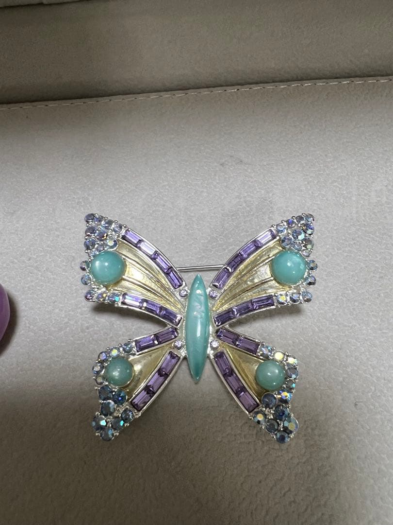 蝶のブローチセット