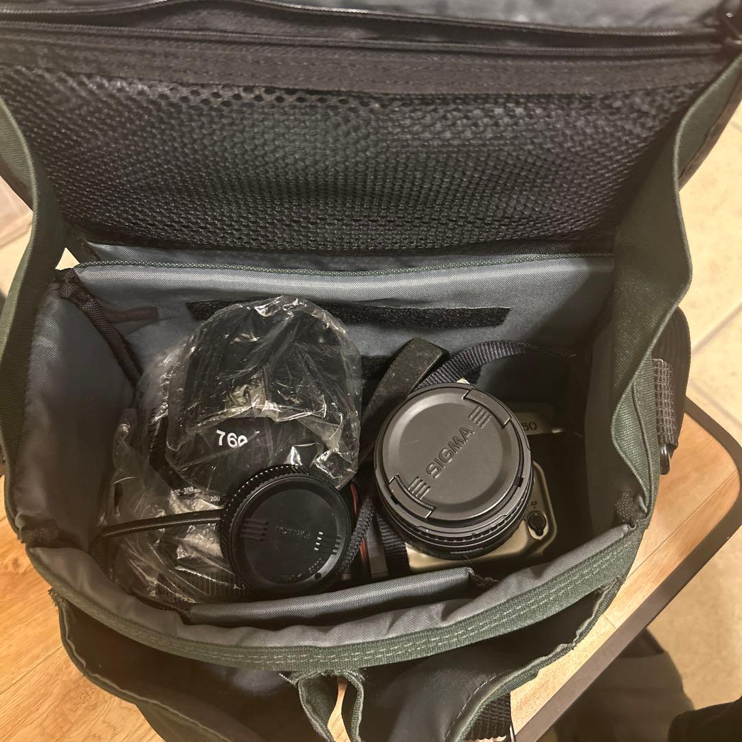 Nikon F60 SIGMA 望遠レンズ　ケース付　ニコン　カメラ