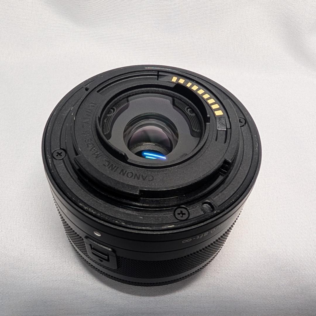 デジタルカメラ EOS M5 + EF-M15-45mm F3.5-6.3 IS STM