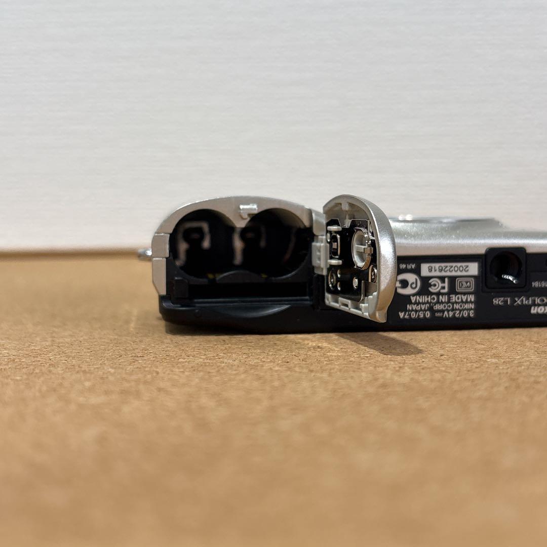 美品 Nikon ニコン COOLPIX クールピクス L28 単三電池使用