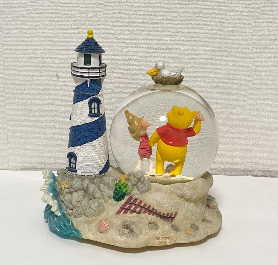 箱付き　くまのプーさん　オルゴール　灯台が点灯　スノードーム　灯台ライト