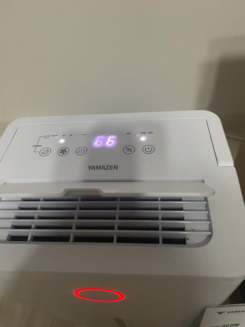 2か月のみ使用YAMAZEN 除湿機　YDC-JO3 ホワイト