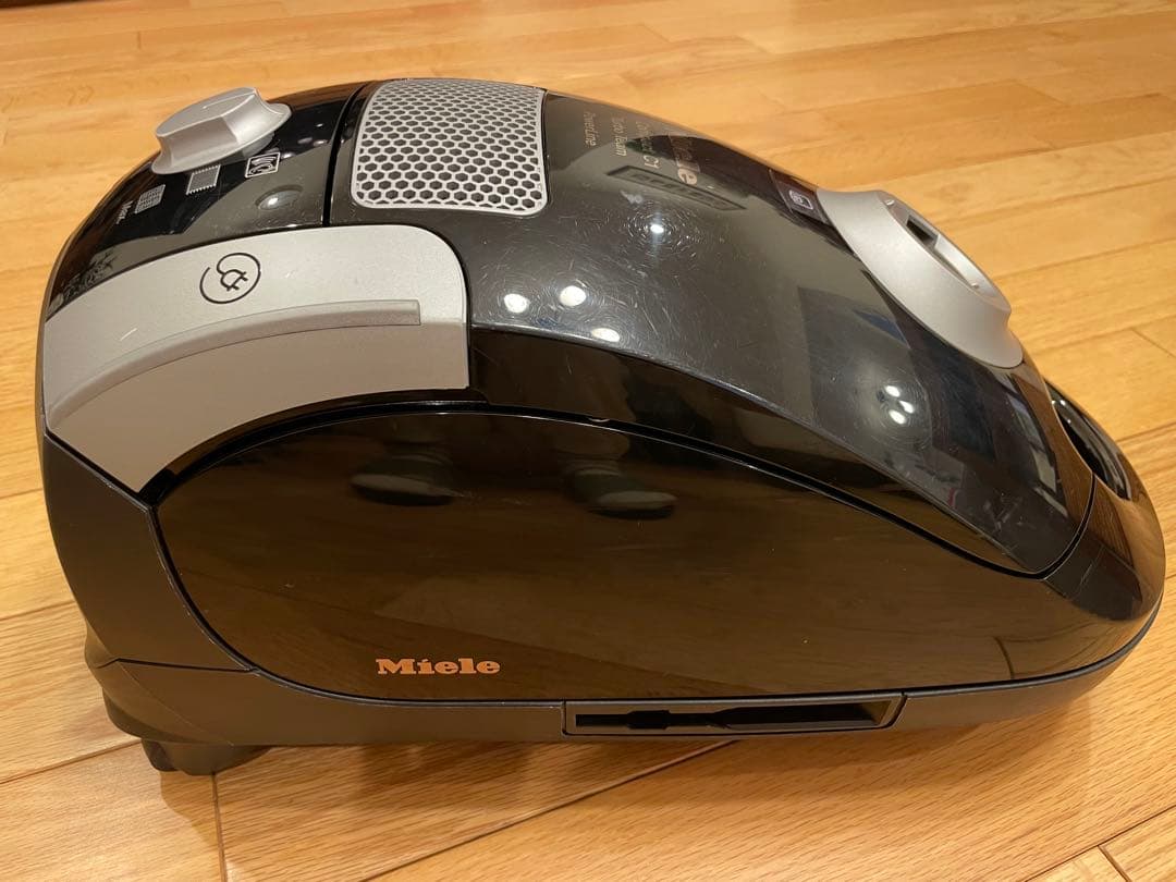 Miele Compact C1 Turbo Team PowerLine 本体