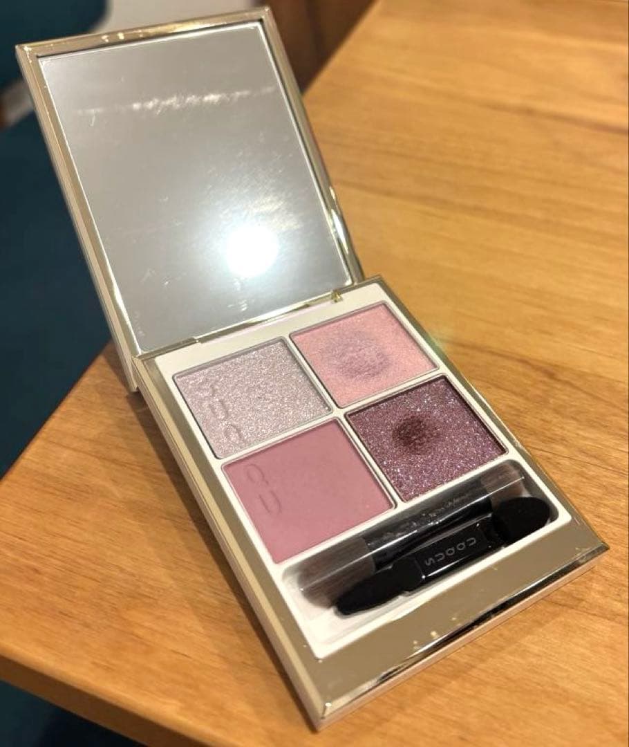 ホリデー メイクアップ キット 舜華 149 SUQQU