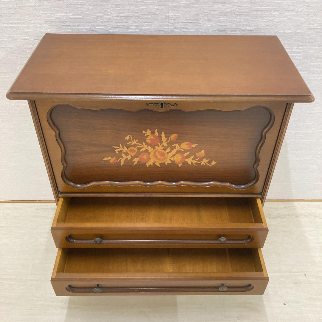 イタリア キャビネット 飾り棚 コンソール チェスト　象嵌細工