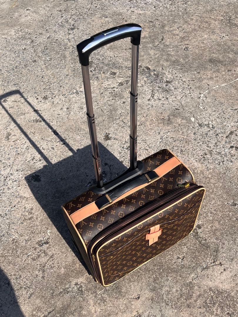 s*8様 キャリーケース