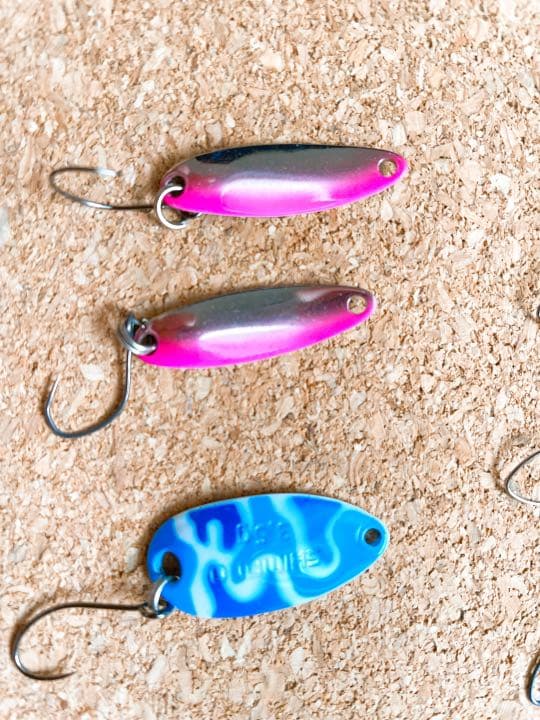 【美品】【値下げ】菅釣り　トラウトスプーンルアーセット26個