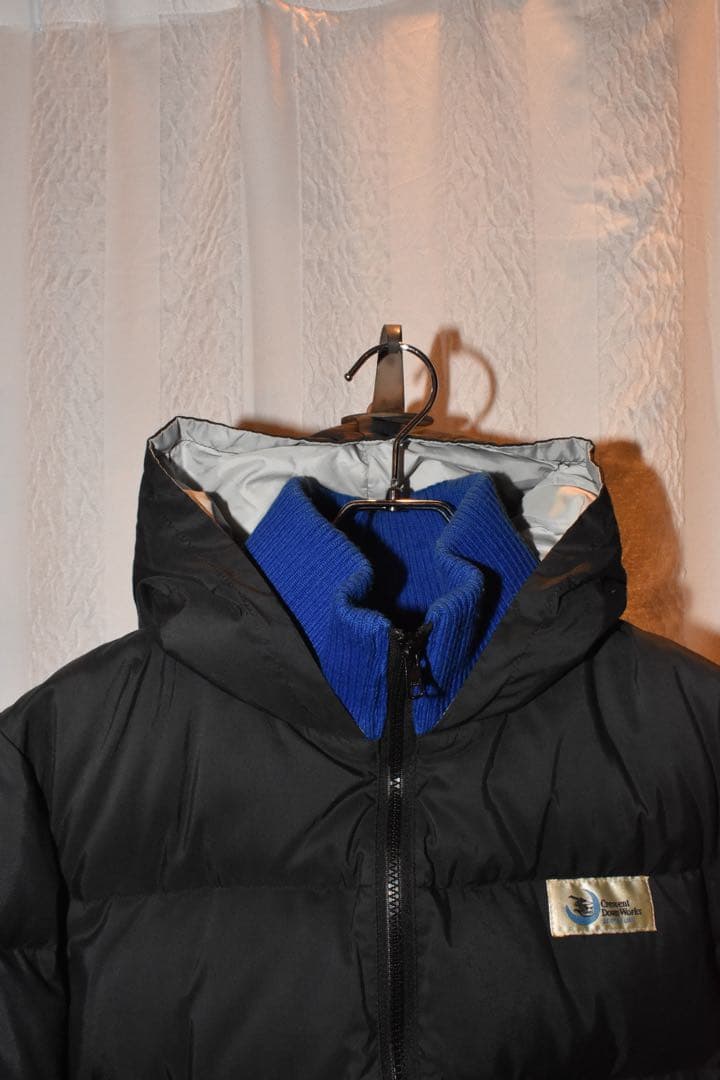 Crescent down worksブラックダウンジャケット フード付き