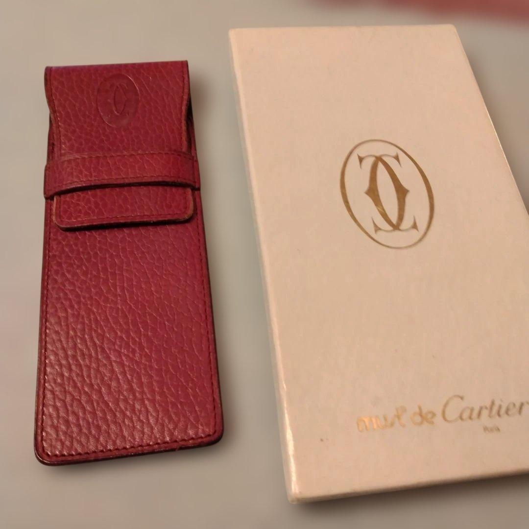 お値下げ　カルティエ　本革ペンケース　箱付き