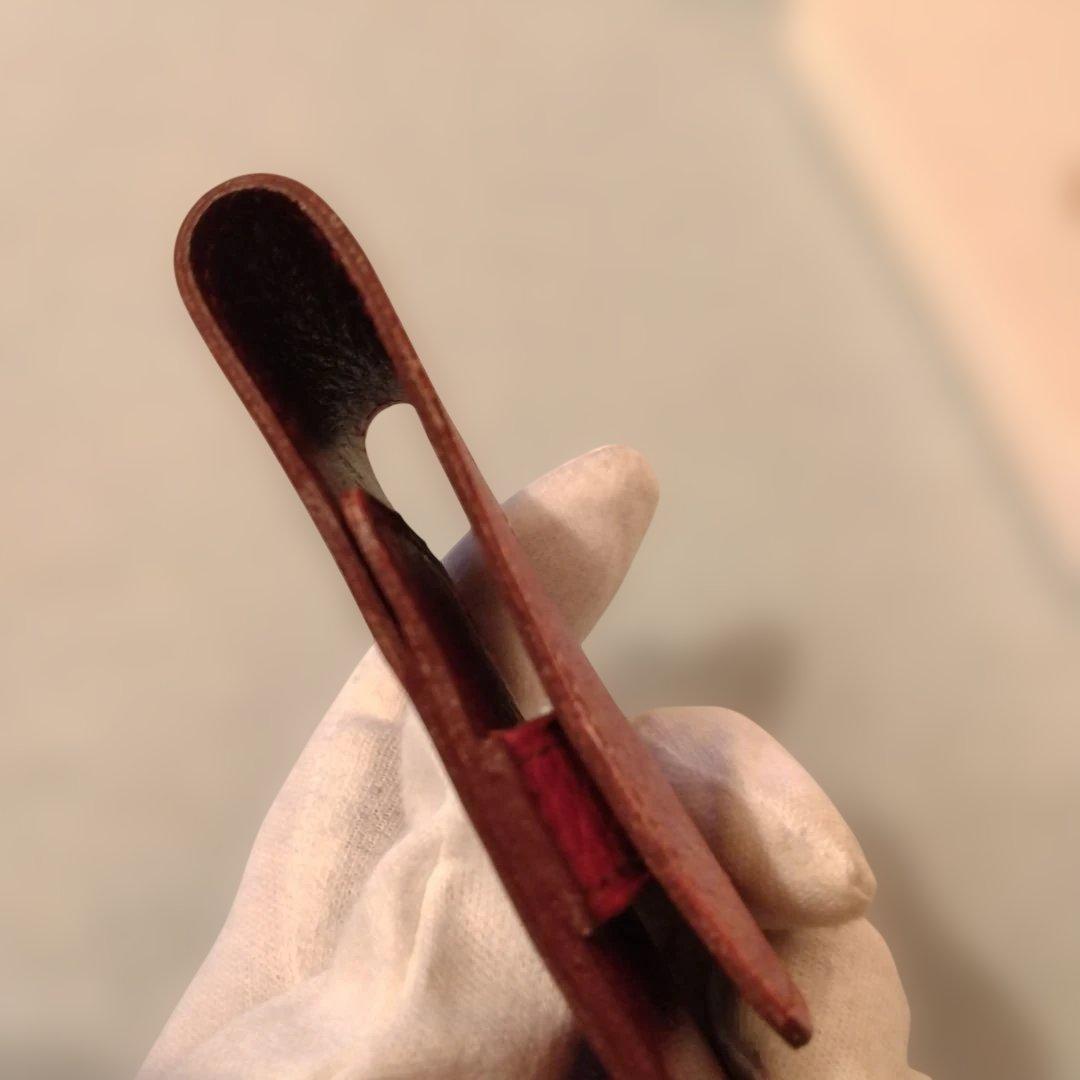 お値下げ　カルティエ　本革ペンケース　箱付き