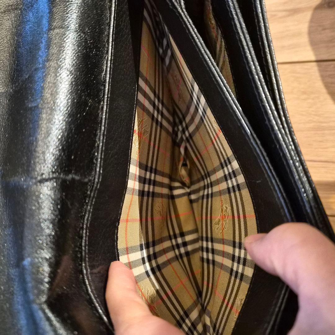 Burberry 黒 レザー ショルダーバッグ