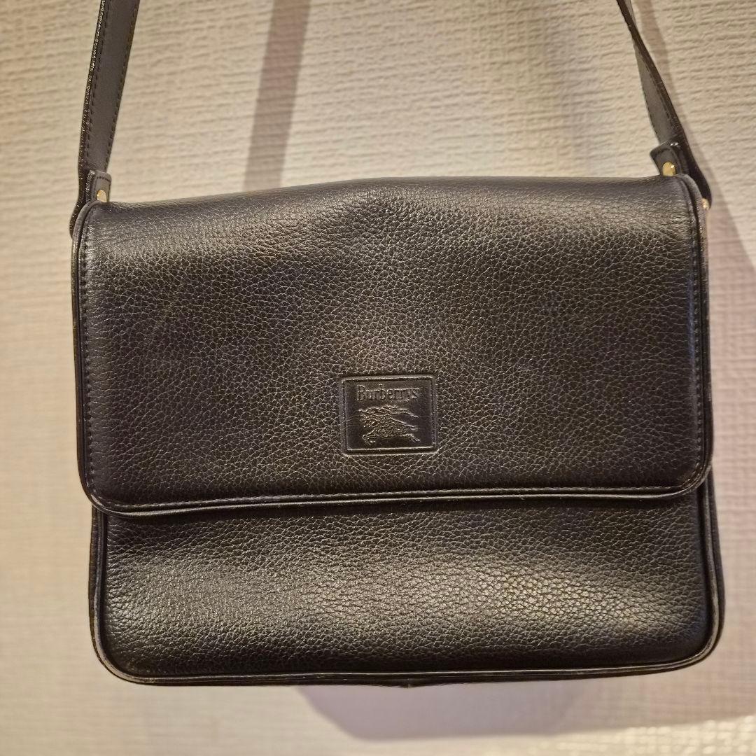Burberry 黒 レザー ショルダーバッグ