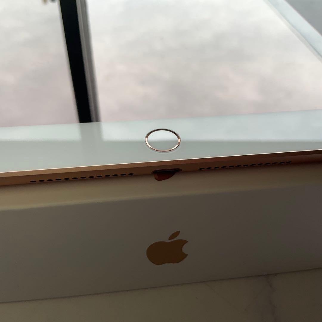 【極美品】Apple iPad 第6世代 Wi-Fi 32GB
