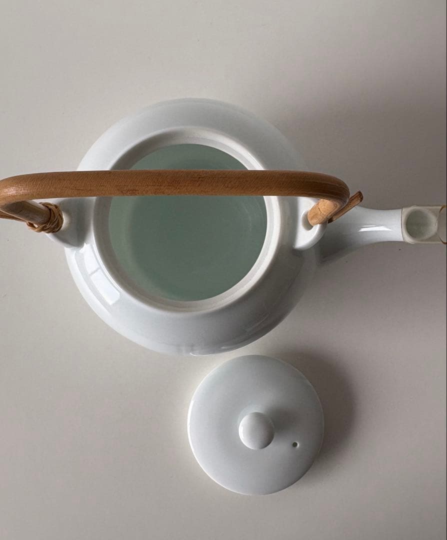 日本の銘窯 人間国宝 井上萬二作 白磁 蓋付湯呑五客＋急須　しおり付