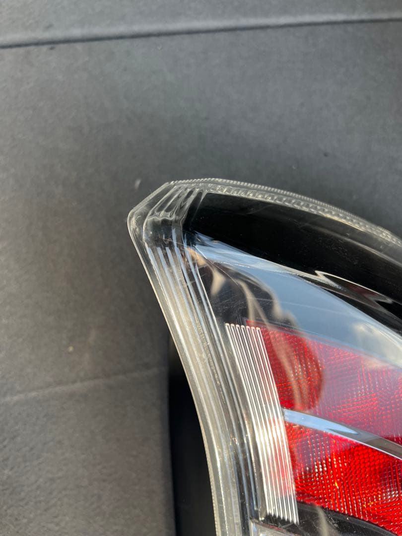 30プリウス　テールランプ　US仕様