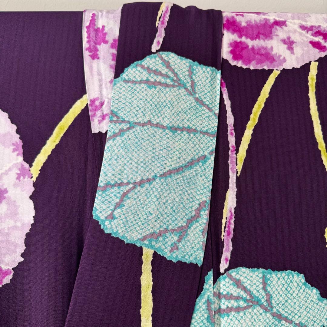 超美品　正絹　現代　振袖　小紋柄　成人式　着物　正絹　167 濃紫　水色　蓮葉