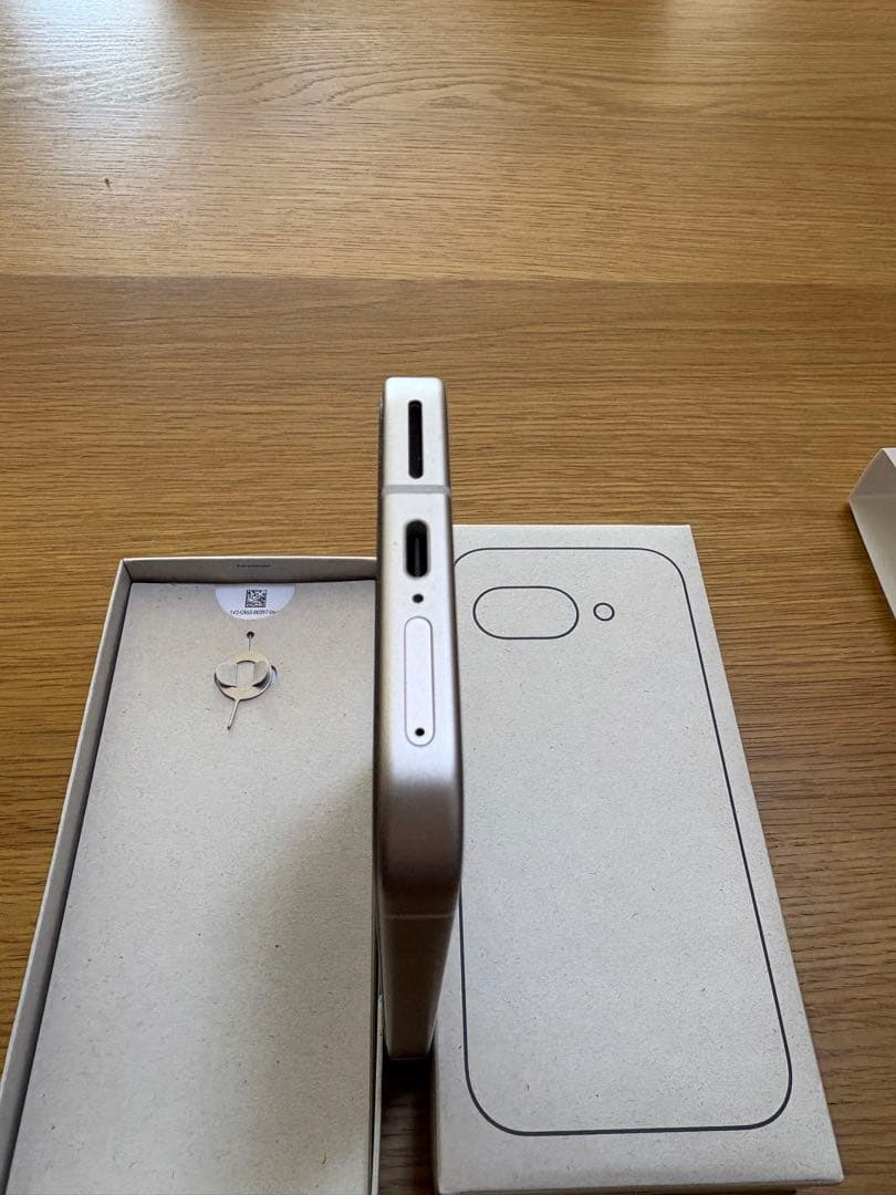 Google Pixel 7a ホワイト 本体auにて購入（数回使用、残債なし）