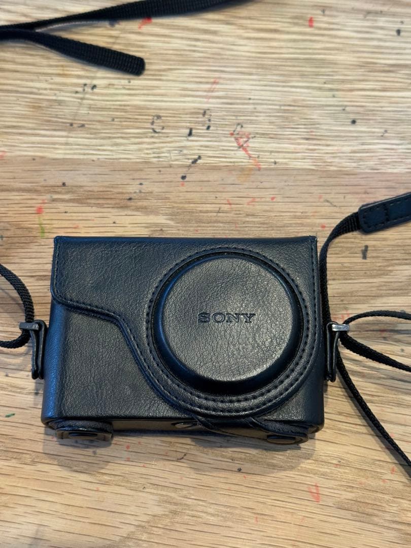 Sony サイバーショット　デジタルカメラ 20倍光学ズーム　純正カバー付き