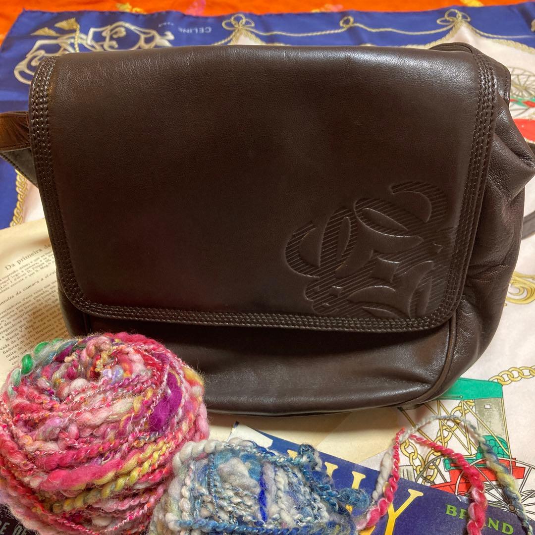 LOEWE レザー ショルダーバッグ