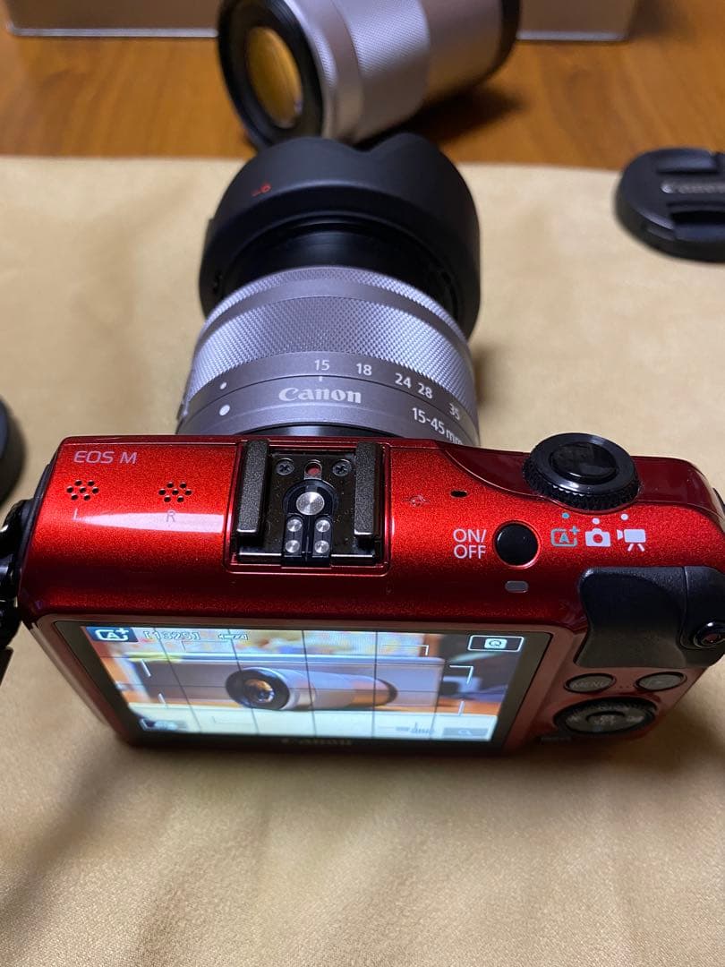 Canon EOS M ダブルズームセット