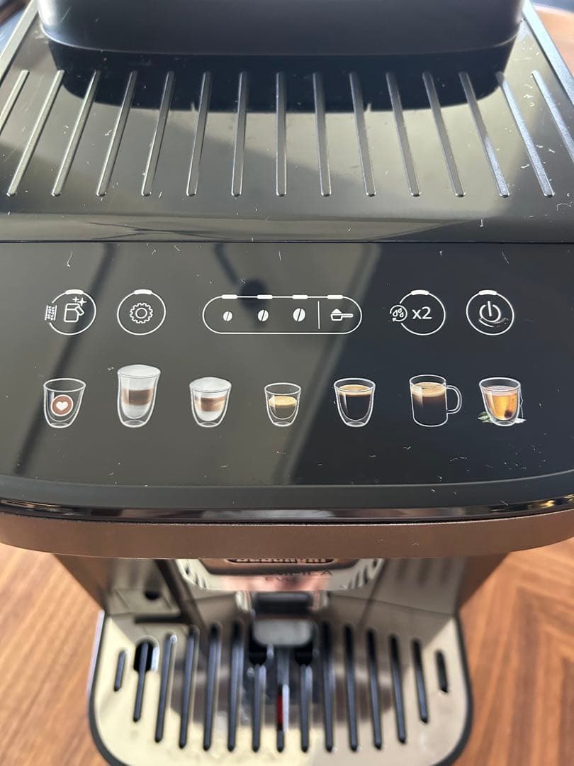デロンギ　DeLonghi MAGNIFICA Evo イーヴォ