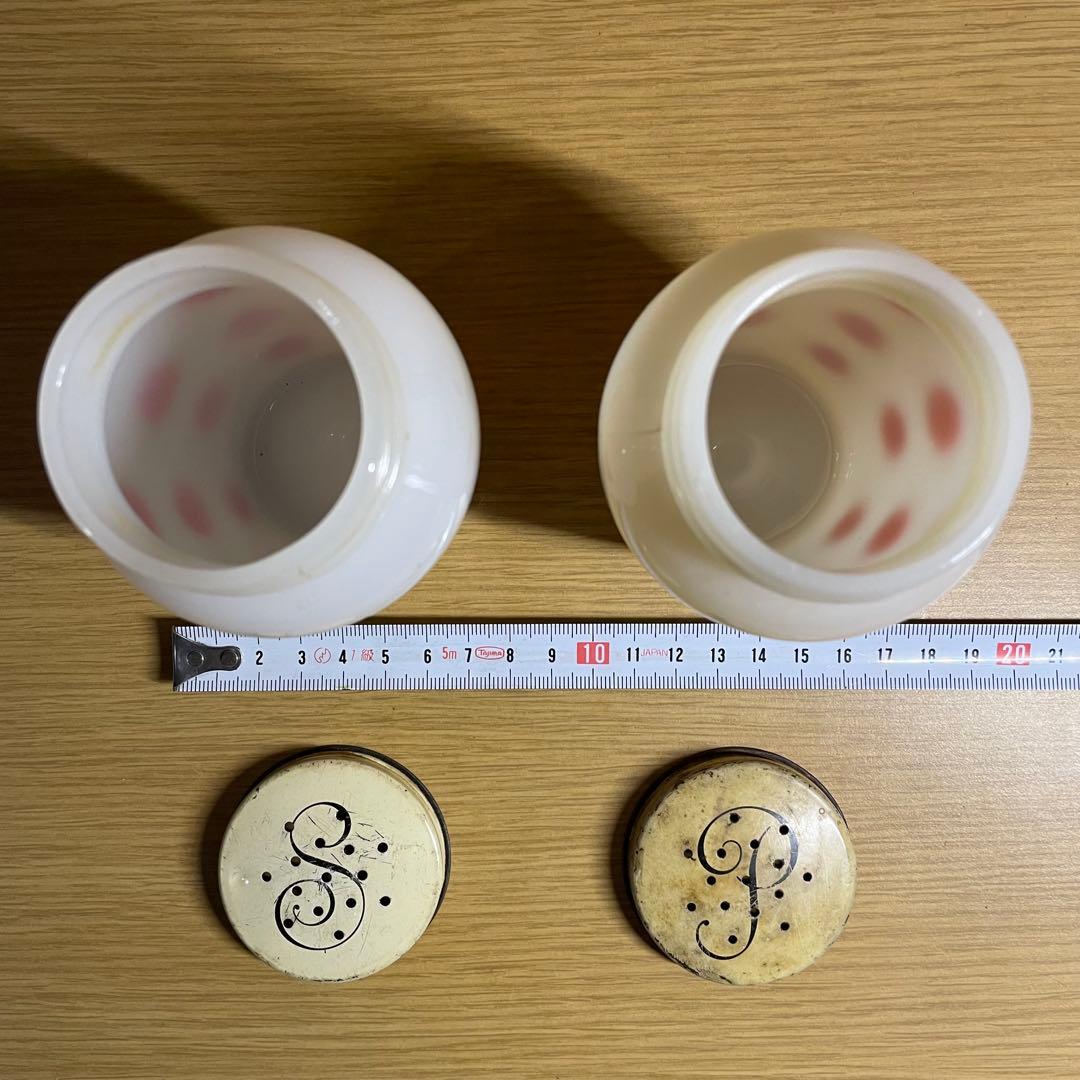 FireKing ファイヤーキング ソルト&ペッパー ポルカドット（赤）