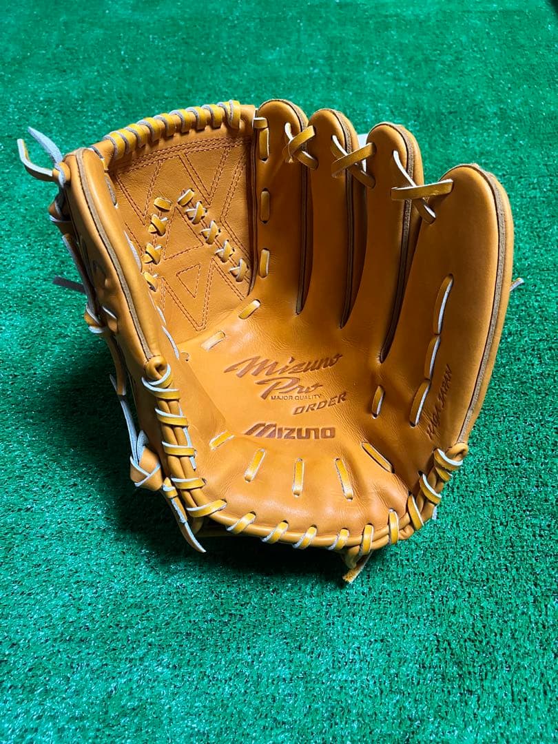 ミズノプロ オーダー 斎藤佑樹氏 復刻版グラブ