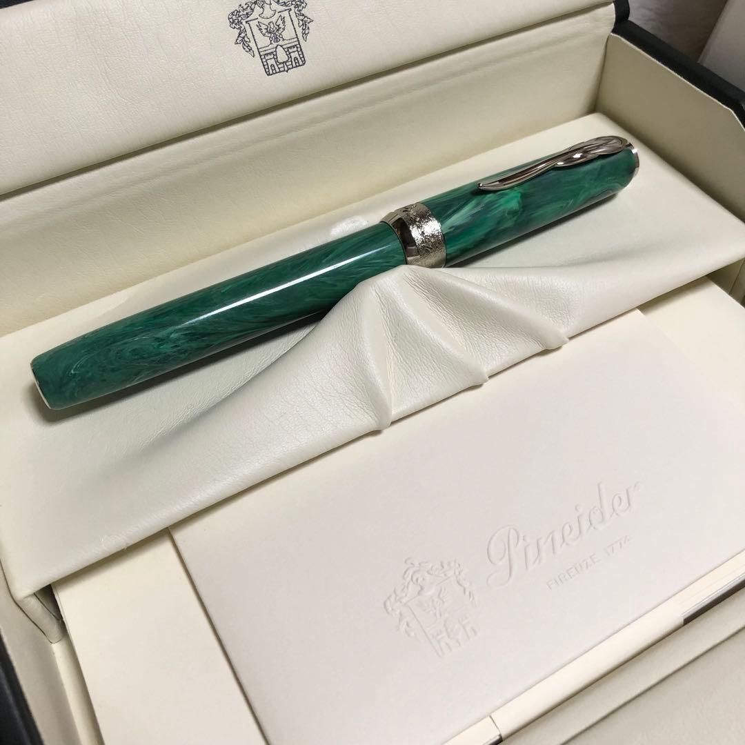 新品未使用 廃番 ピナイダー ジェムストーン 万年筆 マカライトグリーン ニブF