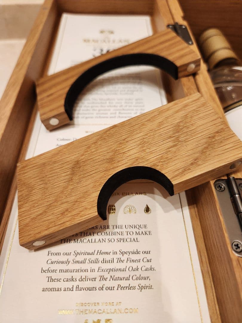 マッカラン 30年 シングルモルトウイスキー 空き瓶 収納袋 7月末まで