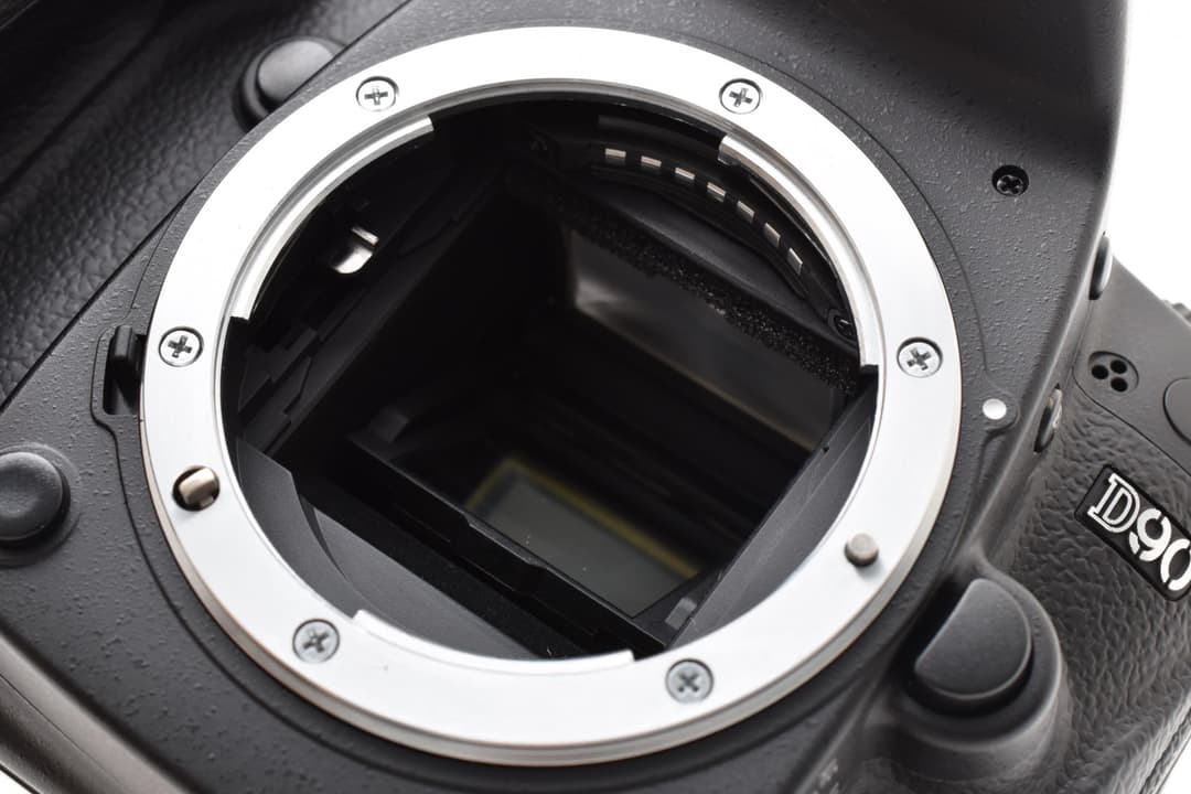 美品 Nikon D90 使用率15％ ボディ #8762