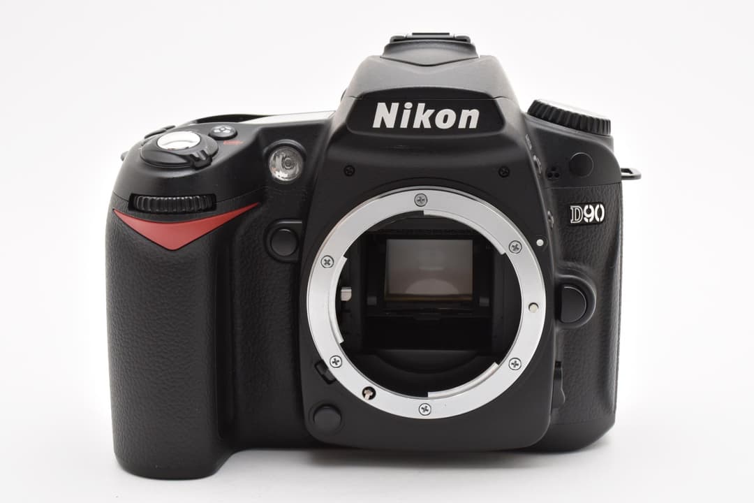 美品 Nikon D90 使用率15％ ボディ #8762