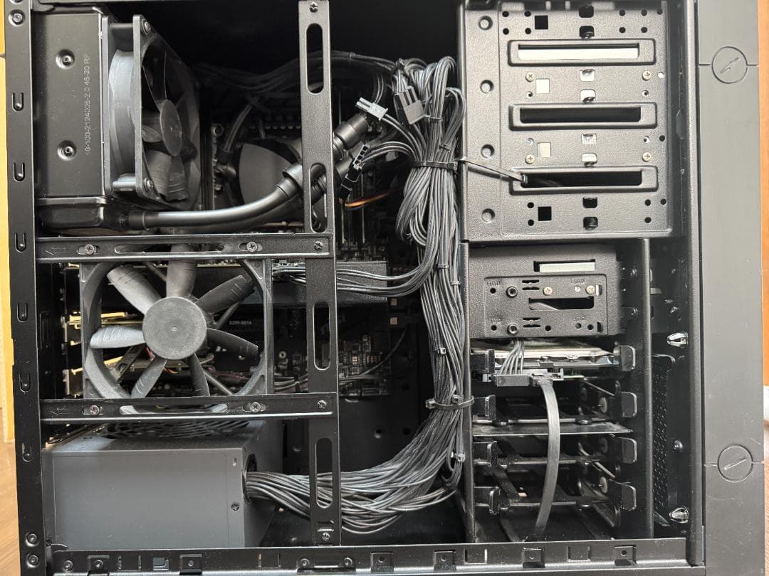 クリエイターPC DAIV マウスコンピュータ Win10/Corei9/64G