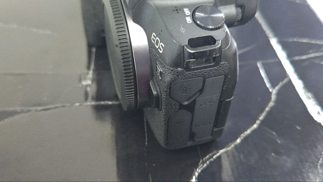 Canon EOSR ボディ