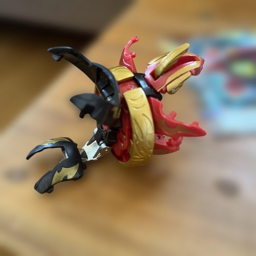 【少々難アリ】爆丸 冥ラスヴォス カード付き