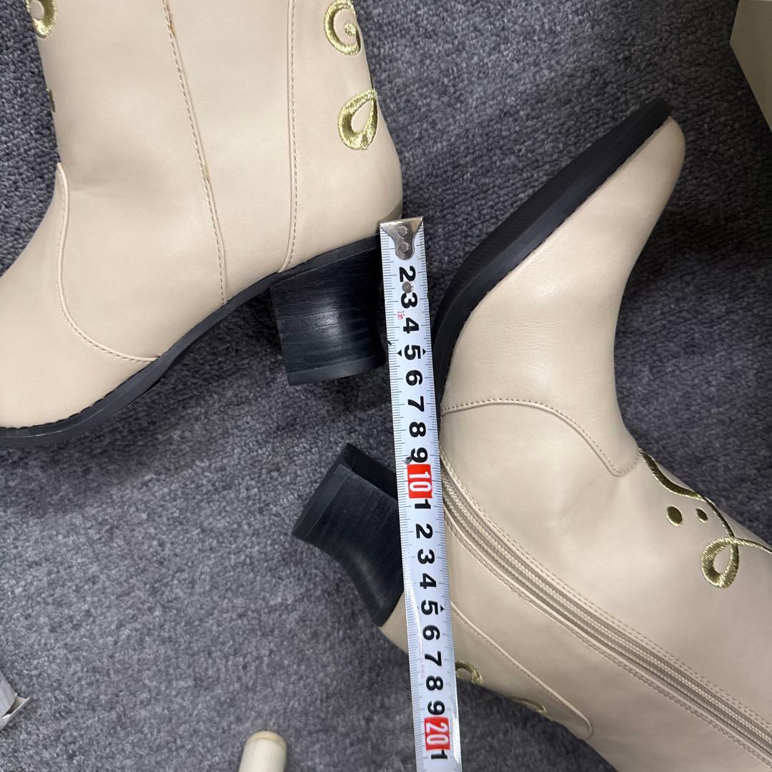 d*9様 【正規品】アナ　白ブーツ