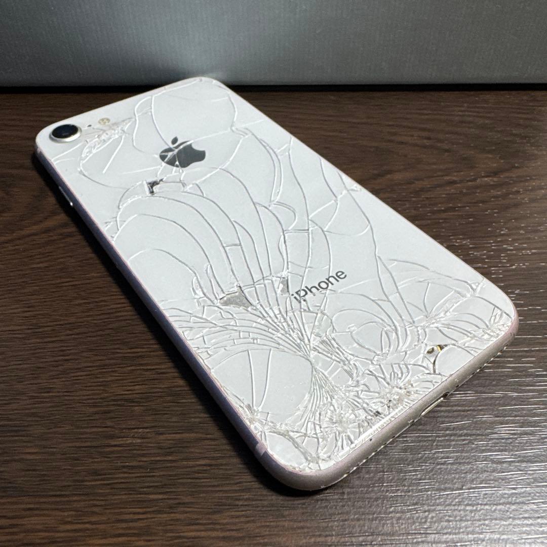 iPhone 8 256GB シルバー　本体のみ（ジャンク）
