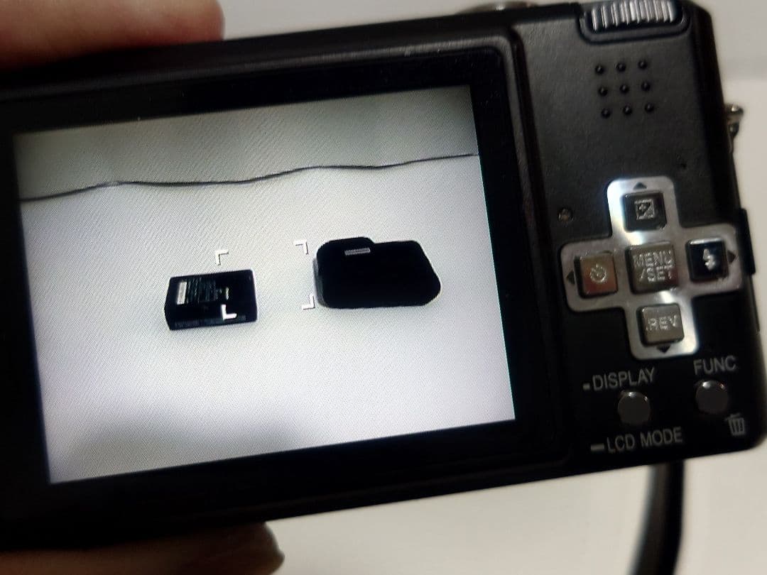 デジタルカメラ Panasonic DMC-FX100 LUMIX