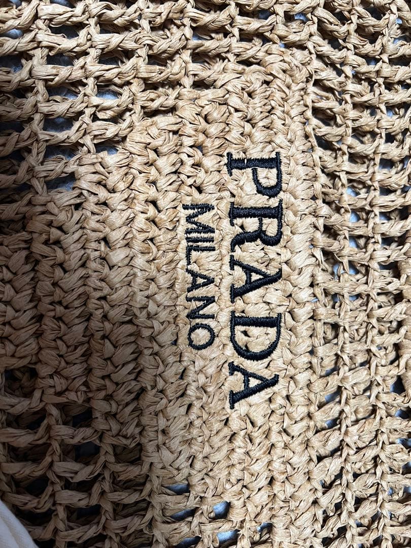 PRADA かご編みエコバッグ 収納袋付き
