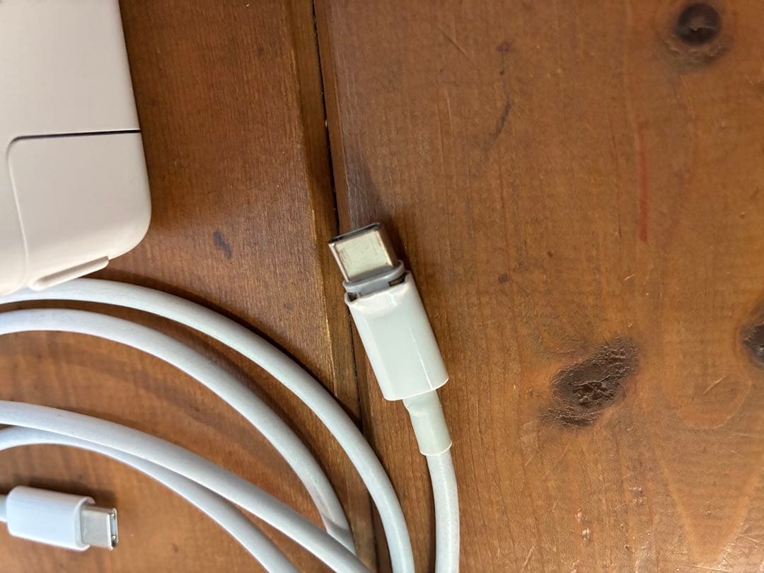 美品⭐︎MacBook Pro 2020 クリアカバー付