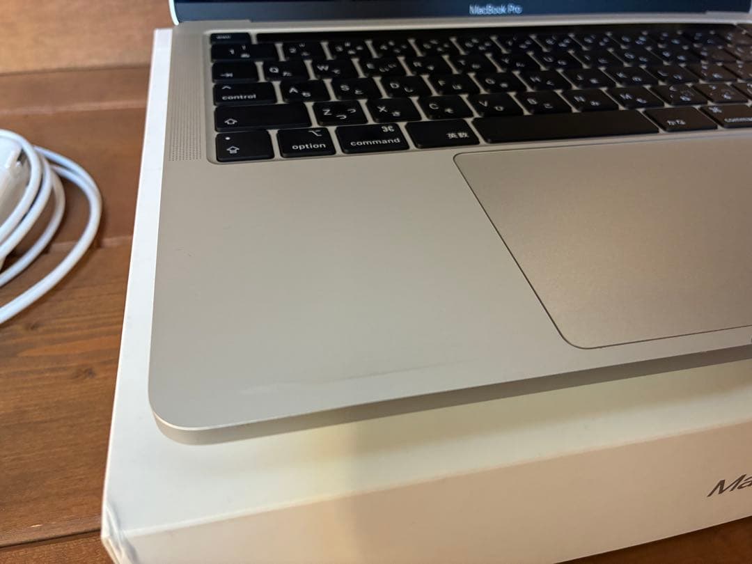 美品⭐︎MacBook Pro 2020 クリアカバー付