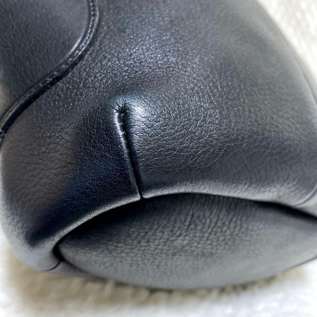 mogumi様 アニエスベー　ショルダーバッグ　本革 レザー 黒 希少