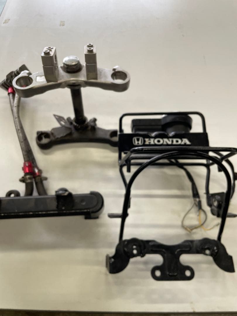 z*j様 ホンダ ゴリラ　フロントキャリア　メーター取り付け　ジャンク扱い